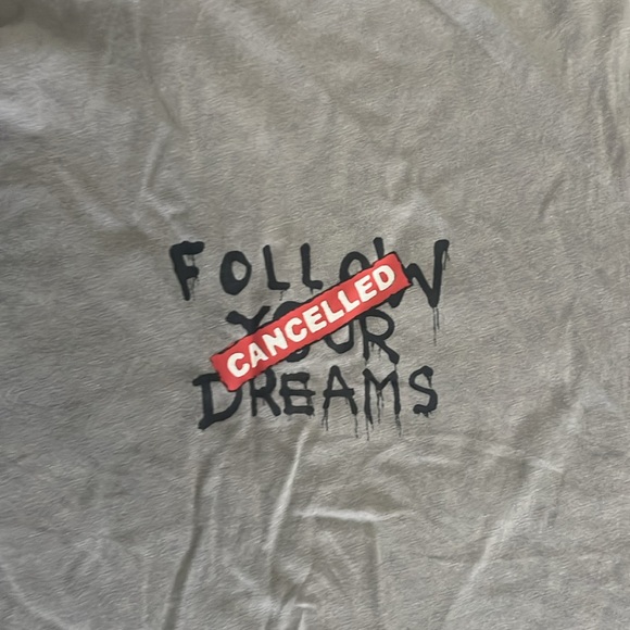 Guess/Banksy colab t-shirt - Picture 2 of 3